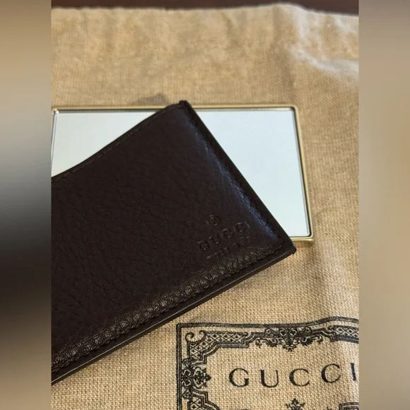 Gucci Gold-Tone Mirror with Brown Leather Sleeve (RARE) - Picture 5 of 9